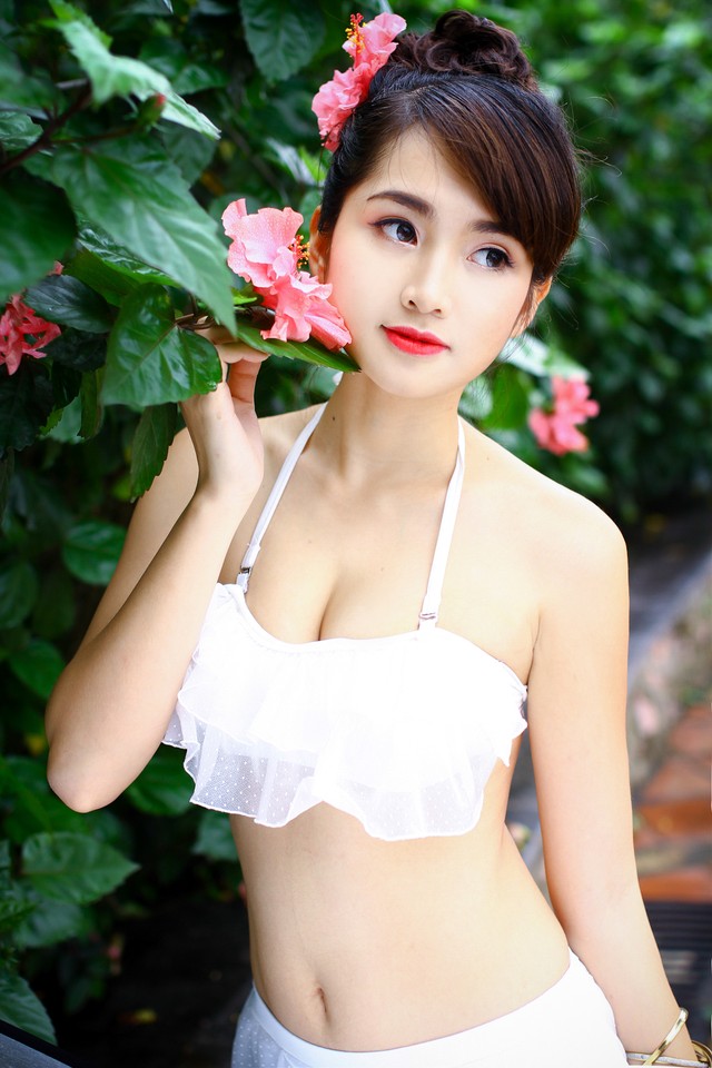 Bikini Chu Quỳnh Phương - Hotgirl đình đám nhất hiện nay